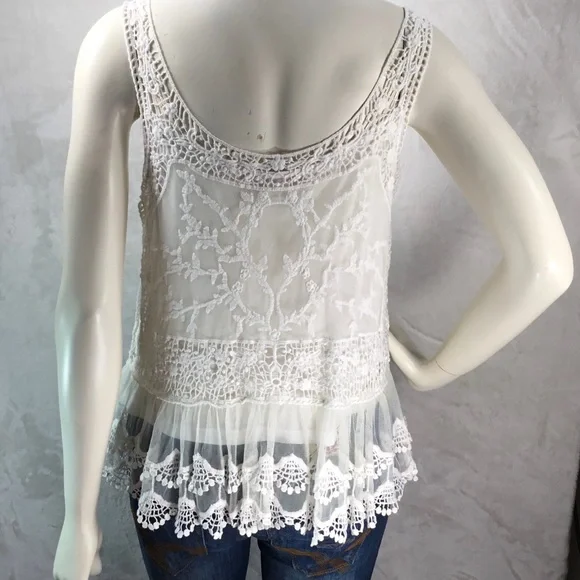 SKIES ARE BLUE WOMENS WHITE LACE & CROCHETED TOP S - Picture 3 of 13